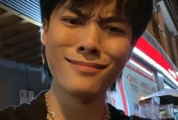 疯狂小杨哥爆料钓鱼视频,钓鱼技巧大公开，视频曝光钓鱼达人绝技！