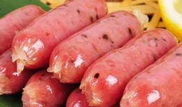 麻辣烫香肠爆料视频播放,揭秘网红美食背后的制作过程